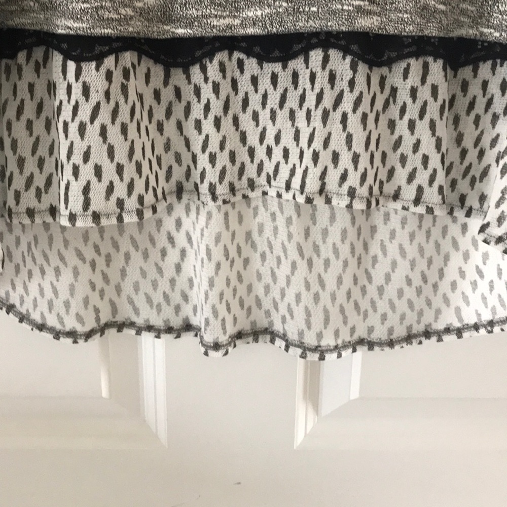Carolyn Taylor high/low layered look sweater. Ned - Picture 5 of 5